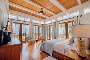 Aruna Resort & Villas
