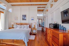 Aruna Resort & Villas