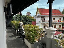 Sun Chakra Boutique Hotel