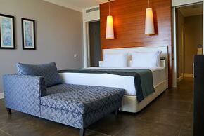 SUNDANCE SUITES HOTEL