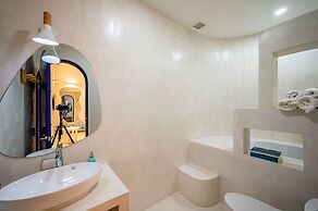 Happiness Hotel