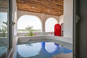 Happiness Hotel