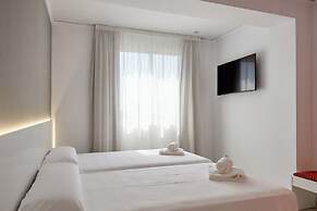 Hotel DL Port