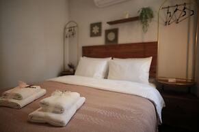 Ayvalık Palacitta Guesthouse