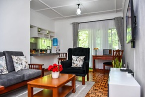 Grand Retreat by CHH
