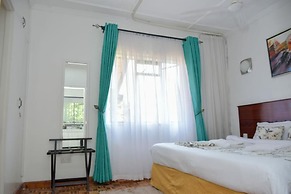 Grand Retreat by CHH