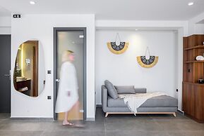 Amyntas Seafront Hotel - Adults Only