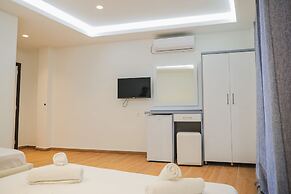 Foris Rooms