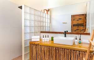 Marafiki Beach Hotel & Spa
