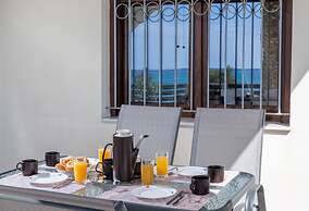 Atalanti Seaside Junior Suites