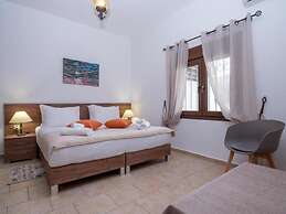 Atalanti Seaside Junior Suites