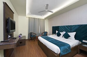 Hotel Paras