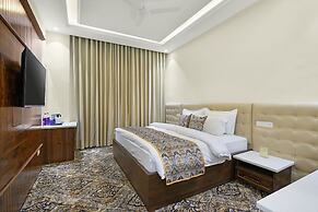 Hotel Paras