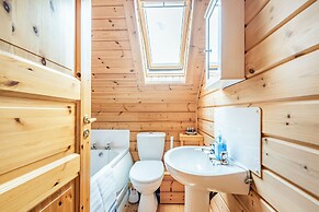 Robin Lodge