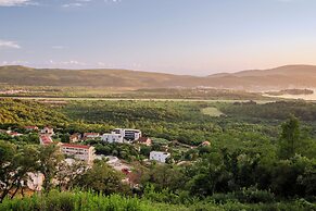 Montenegro Lodge