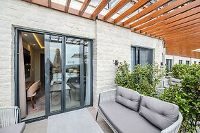 Montenegro Lodge