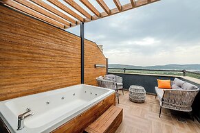 Montenegro Lodge