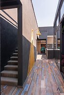 Be Local Aparthotel