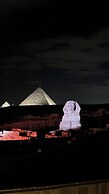 The Gate Hotel Front Pyramids & Sphinx View