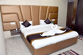 Hotel Aalishan Garden