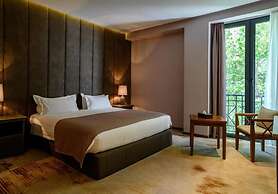 Aurora Resort Tsaghkadzor, By One