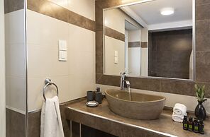 Captain's House Suites