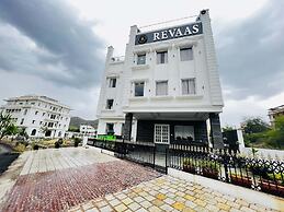 Lake View Hotel Revaas
