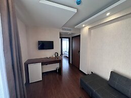 Star Suit Hotel