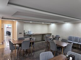 Star Suit Hotel