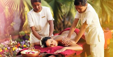 Sunshine Resort and Spa