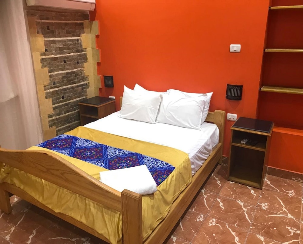 Golden Hotel