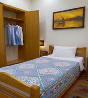 Golden Hotel