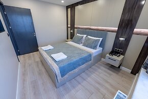 Meros Hotel
