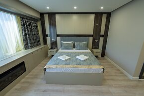 Meros Hotel