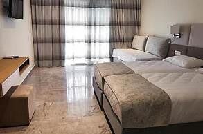 Athina Hotel