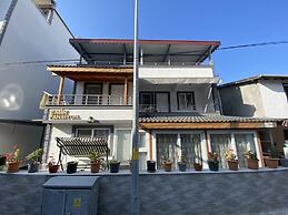Emir Hostel