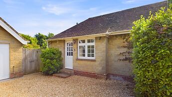 White Roses a dog Friendly Retreat for two