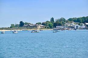 Solent Landing No 12A - Beachfront