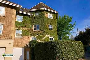 Solent Landing No 16 Beach Retreat