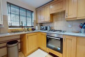 Stunning 2-bed Apartment in Grays