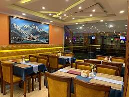 Grand Yak Boutique Hotel