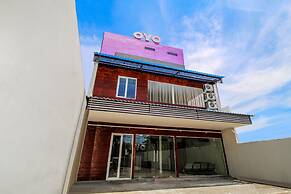 OYO 168 K-15 Residence