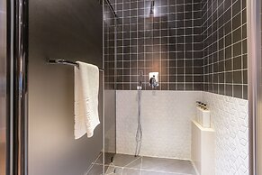 NOMAD HOTEL