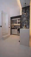 CAPRI Downtown Rooms