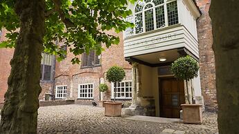 Grays Court