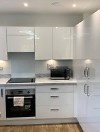 Inviting 2-bed Apartment in Grays
