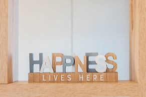 St Helens 2-bed Lodge, Sleeps 4, Pets Ok & Pool