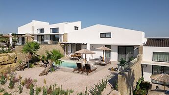 Flamingo Living Suites & Villas