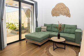 Flamingo Living Suites & Villas