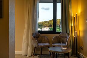 Ad Hotel Pont D'Hydra